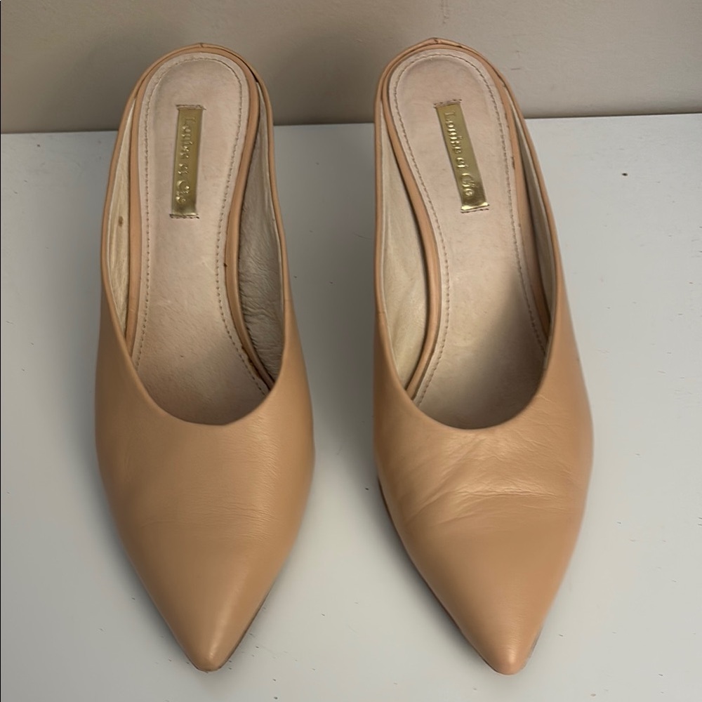 Louise et Cie Tan Pointed-Toe Mules, size 8. Preowned condition.